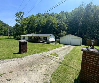 /international/us/2534-clay-road-spencer-wv-110101115832/
