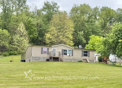 /international/us/1100-hornors-run-shinnston-wv-110108240163/