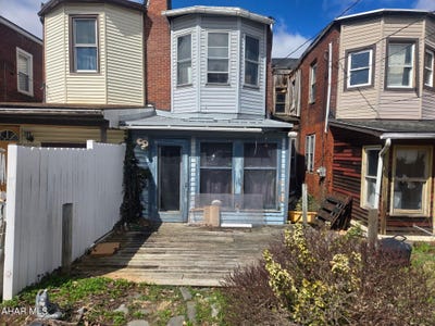 /international/us/4041-5th-avenue-altoona-pa-110101039772/