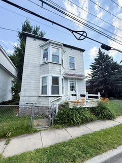 /international/us/7-saranac-street-plattsburgh-ny-110100987033/