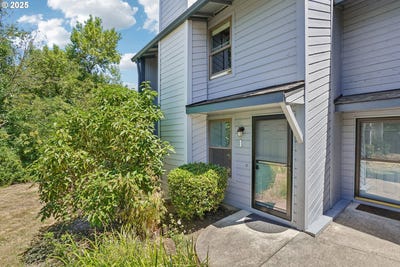 /international/us/7915-sw-fanno-creek-dr-portland-or-110099859821/