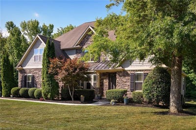/international/us/8931-grove-park-drive-oak-ridge-nc-110108144640/
