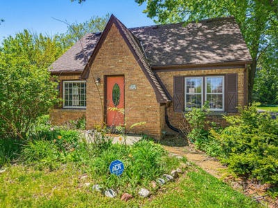 /international/us/w226n3045-duplainvlle-rd-waukesha-wi-110108080449/