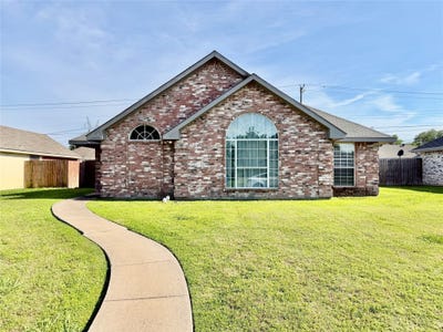 /international/us/1302-old-knoll-drive-wylie-tx-110108384853/