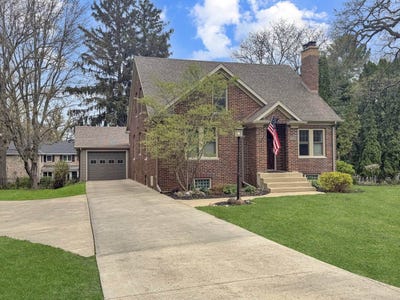 /international/us/1720-west-harrison-street-freeport-il-110107611855/