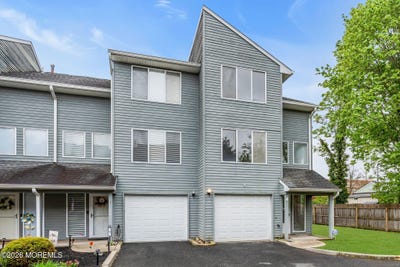 /international/us/190-spruce-street-long-branch-nj-110108498560/