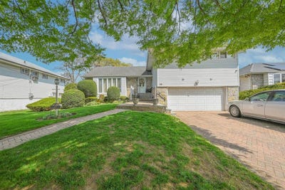 /international/us/39-primrose-lane-hempstead-ny-110099236682/