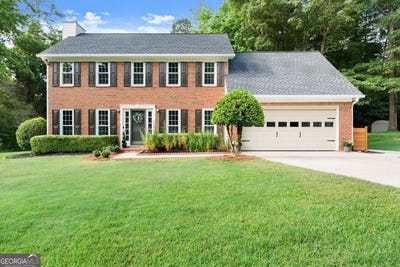 /international/us/6315-wyndham-lakes-drive-dallas-ga-110108567787/