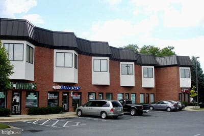 /international/us/2261-valley-avenue-winchester-va-110108340750/