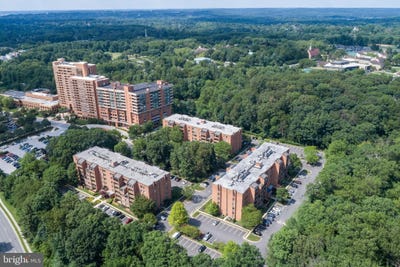 /international/us/3-southerly-court-towson-md-110108579136/