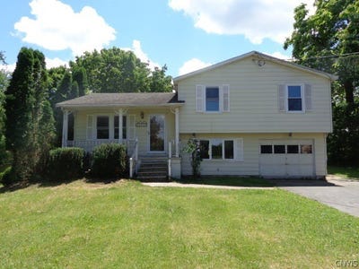 /international/us/4030-douglas-heights-drive-canastota-ny-110109005011/