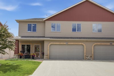 /international/us/430-19th-avenue-w-west-fargo-nd-110109138479/