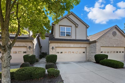 /international/us/9201-wadsworth-court-fishers-in-110105395205/