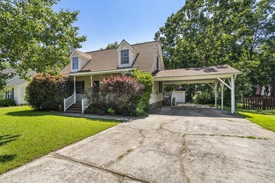 /international/us/1100-friarsgate-boulevard-irmo-sc-110109545013/