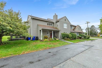 /international/us/58-needle-grove-point-north-providence-ri-110108145847/