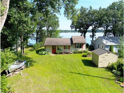 /international/us/7253-100th-avenue-se-clear-lake-mn-110107034748/