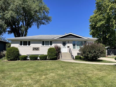 /international/us/10228-s-80th-court-palos-hills-il-110108058161/