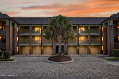 /international/us/645-village-park-drive-wilmington-nc-110107152074/