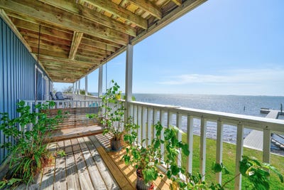 /international/us/5539-soundside-drive-gulf-breeze-fl-110106258200/