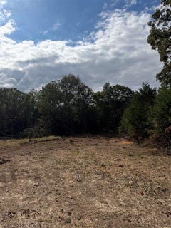 /international/us/dennis-road-russellville-ky-110110355735/