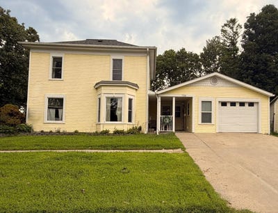 /international/us/726-w-4th-st-lamoni-ia-110109785820/