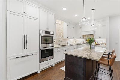 /international/us/15420-oakcroft-place-minnetonka-mn-110107696776/