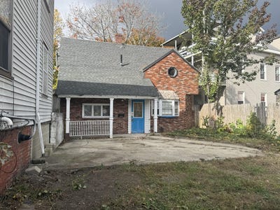 /international/us/187-congress-street-portland-me-110103205380/