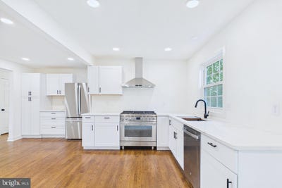 /international/us/258-maple-street-smyrna-de-110119988035/