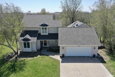 /international/us/5301-ne-210th-street-solon-ia-110097876386/