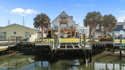 /international/us/215-e-ft-macon-road-atlantic-beach-nc-110106216249/