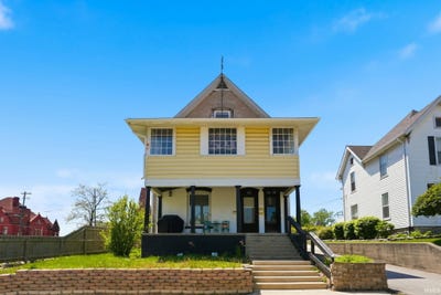 /international/us/920-warren-street-huntington-in-110107798820/