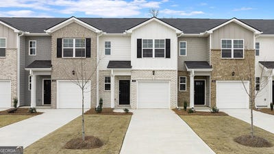 /international/us/126-kenmore-circle-perry-ga-110098822245/