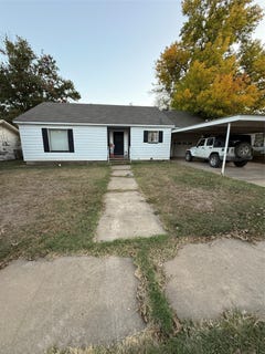 /international/us/1107-w-cedar-st-coleman-tx-110103548886/
