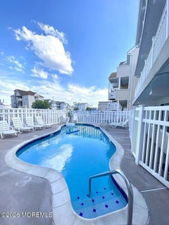 /international/us/1501-boulevard-seaside-heights-nj-110107211352/
