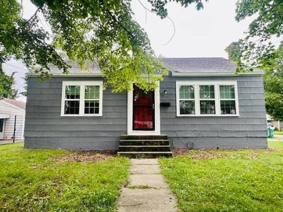 /international/us/809-n-lincoln-st-robinson-il-110100920311/