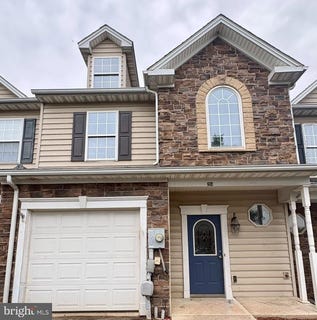 /international/us/204-whitley-drive-chambersburg-pa-110108362475/