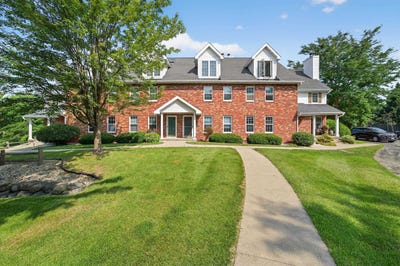 /international/us/3017-bradbury-road-madison-wi-110101435608/