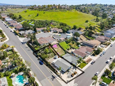 /international/us/5177-loma-verde-oceanside-ca-110106369143/