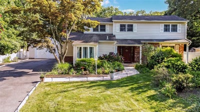 /international/us/6-marlon-lane-hauppauge-ny-110109585618/