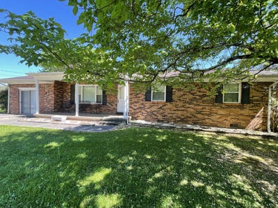 /international/us/2628-kentucky-3439-barbourville-ky-110107478314/