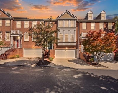 /international/us/2493-bridlewood-drive-se-atlanta-ga-110120723743/