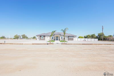 /international/us/4492-e-county-15-1-2-st-yuma-az-110107205863/