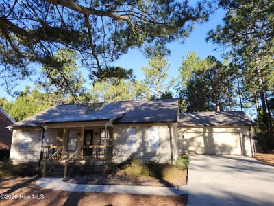 /international/us/220-juniper-creek-boulevard-pinehurst-nc-110104840652/
