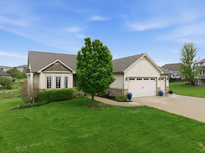 /international/us/2050-lakeview-drive-pleasant-hill-ia-110107680872/