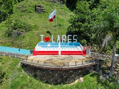 /international/us/436-km-1-8-interior-sector-jesus-beltran-lares-pr-110108164600/