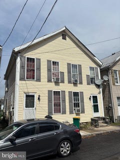 /international/us/257-259-martin-avenue-chambersburg-pa-110110080341/