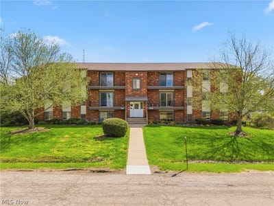 /international/us/5240-emil-avenue-sw-navarre-oh-110107458709/