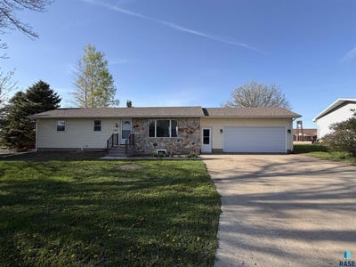 /international/us/500-e-9th-st-bridgewater-sd-110107891716/