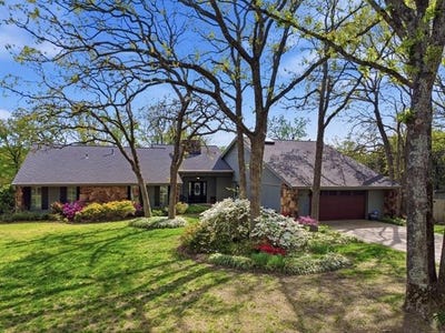 /international/us/1610-country-club-drive-okmulgee-ok-110107394848/