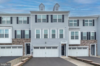 /international/us/1787-hickory-lane-langhorne-pa-110120454003/